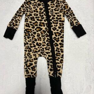 Posh Peanut Lana Leopard Zippy 0-3M Bamboo Sleeper Animal Print VGUC